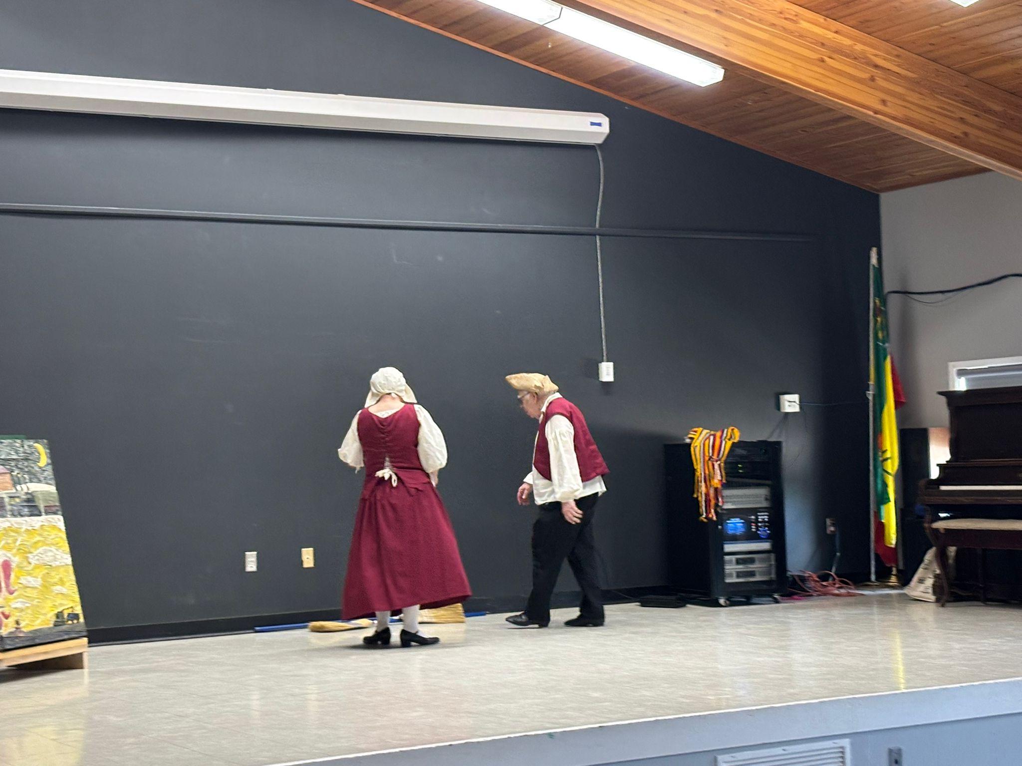 WhatsApp-Image-2025-05-26-at-16.16.52-2 Gravelbourg accueille la division scolaire catholique Holy Family de Weyburn : une visite placée sous le signe du patrimoine et de la foi